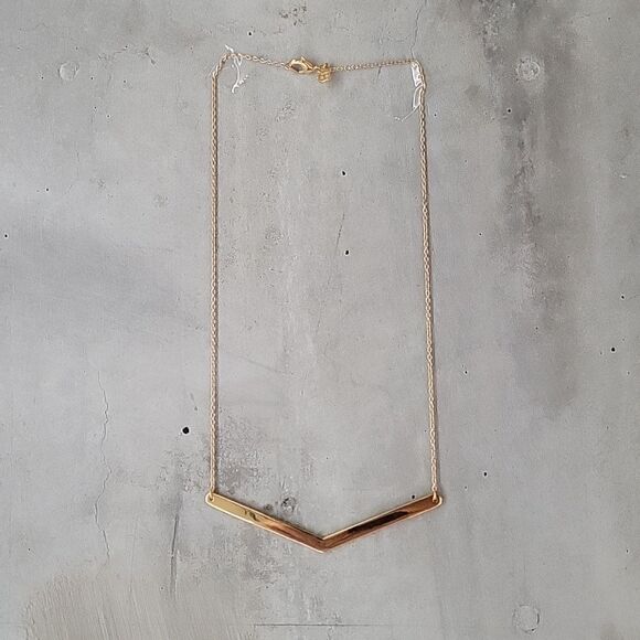 NWT Gorjana Coquette CottageCore Feminine Dainty Chevron 14K Gold Arrow Necklace - Picture 1 of 11